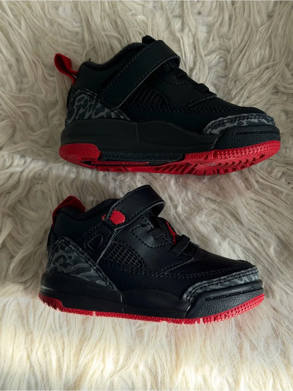 Jordan Toddler Black and Red Velcro Sneakers Size 4